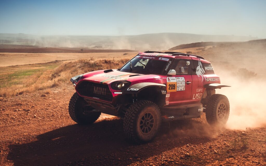 Maria Luís Gameiro em ação com o MINI JCW T1+