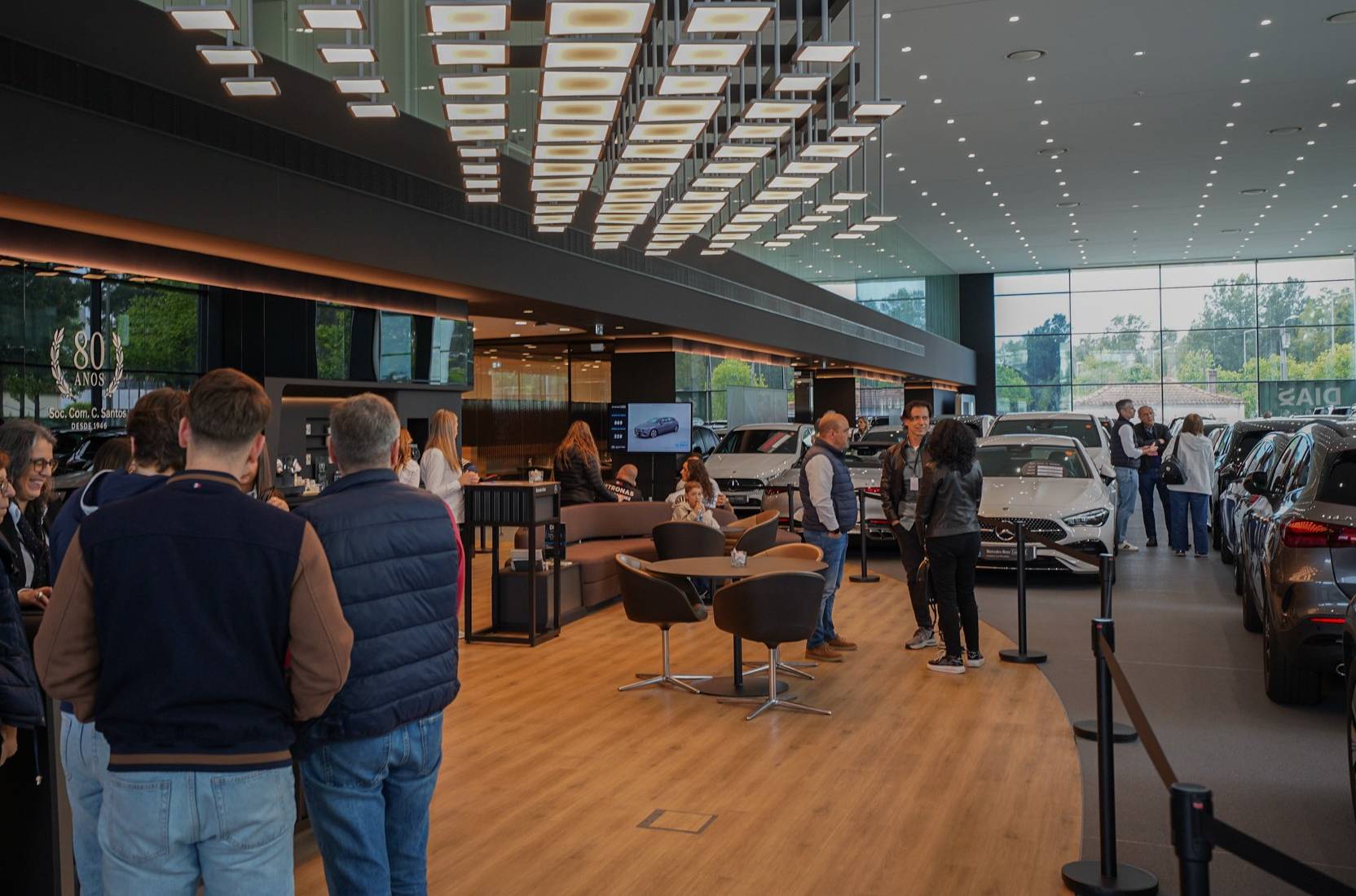 Showroom da Sociedade Comercial C. Santos durante os Dias Mercedes-Benz Certified
