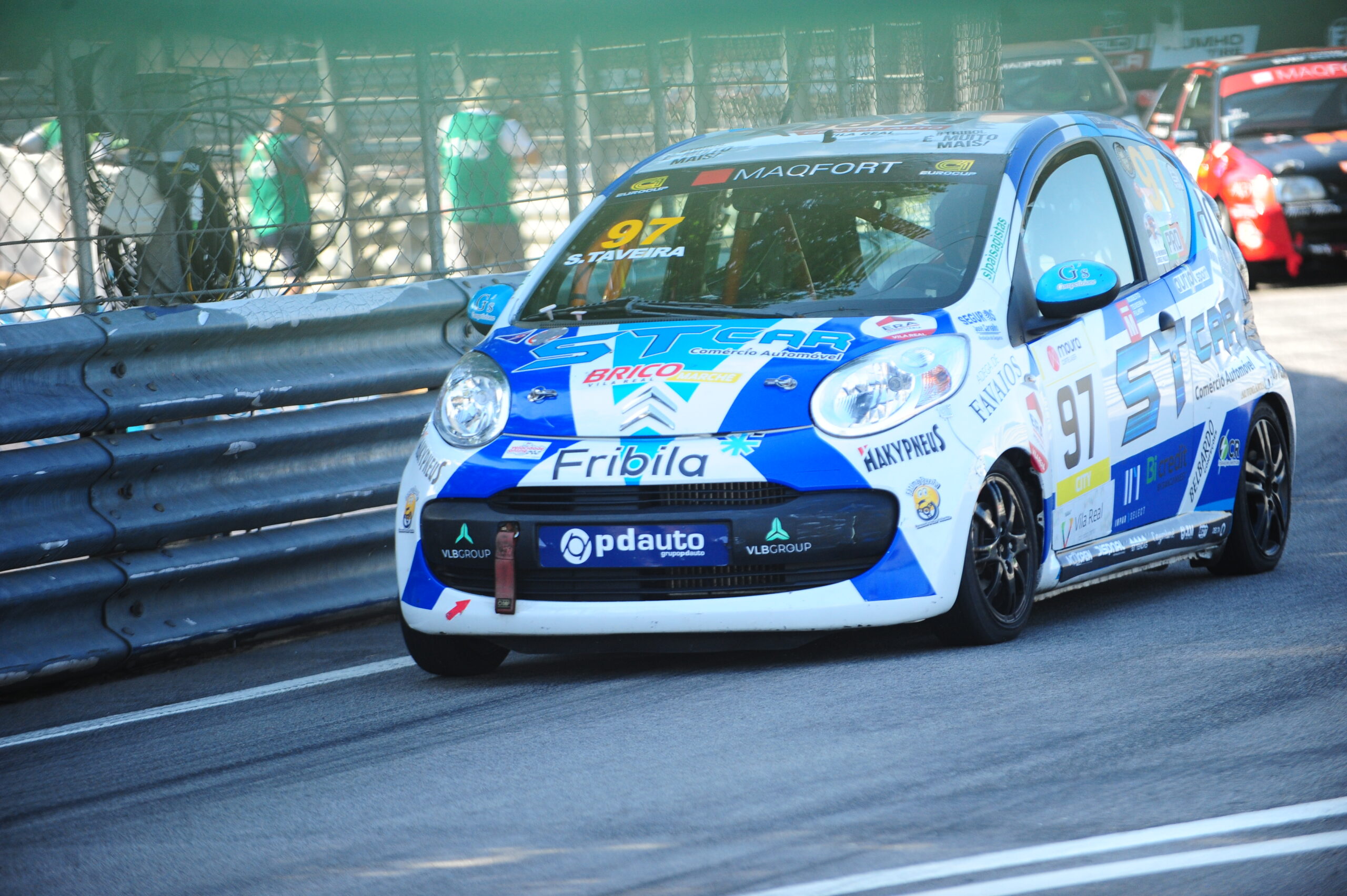 Citroën C1 de Simplício Taveira em pista